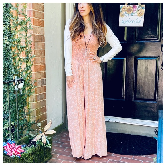 It’s all about this fabulous wide leg jumpsuit - Picture 11 of 11